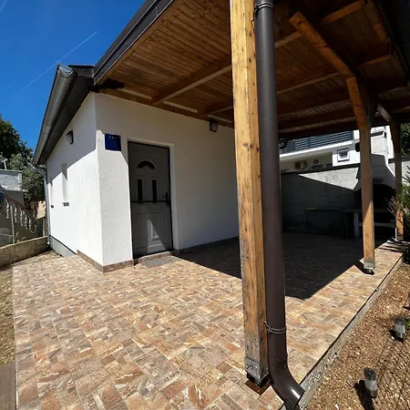 House Sanja Private Terrace Bbq In Peaceful Surroundings Semesterbostad Medulin